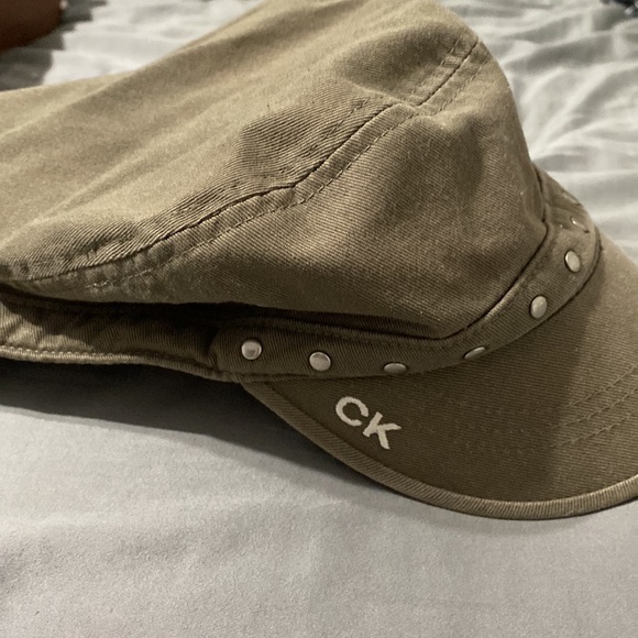Calvin Klein newsie hat - Picture 2 of 3